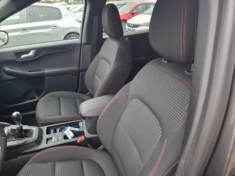 2020 Ford Kuga — sličica 7
