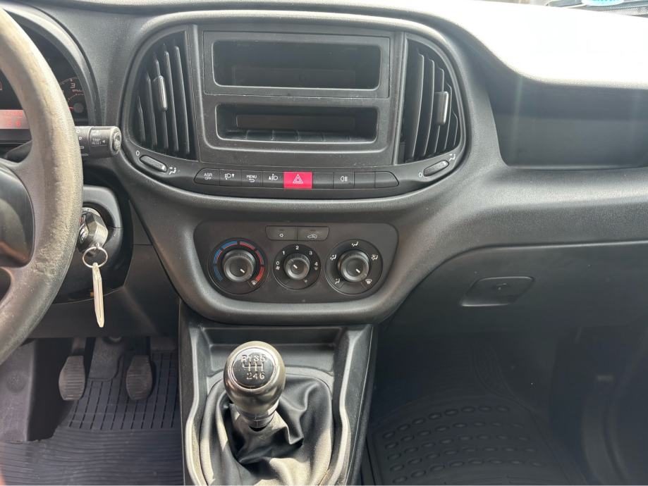 2019 Fiat Doblo — fotografija 11