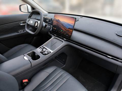 2026 Geely Starray EM-i — sličica 21