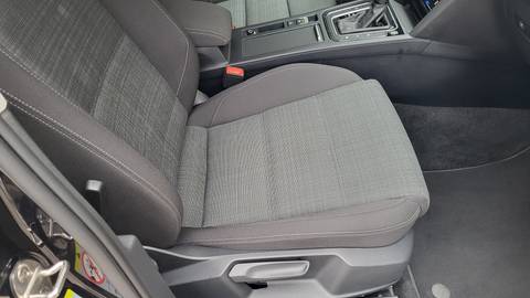 2021 Volkswagen Passat — sličica 25