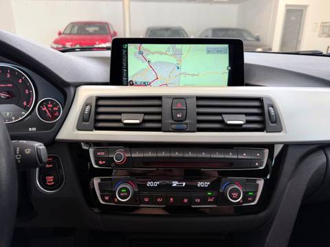 2016 BMW Serija 3 — sličica 8