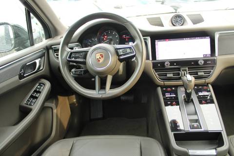 2022 Porsche Macan — sličica 16