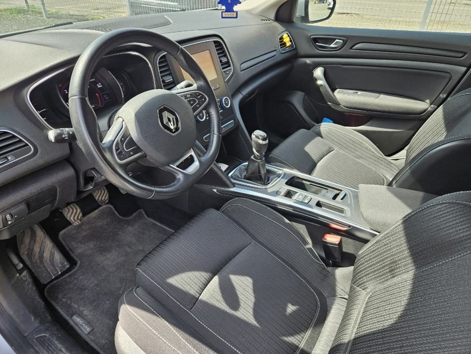 2018 Renault Megane — fotografija 10