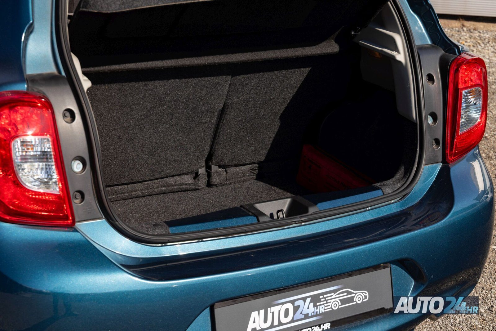 2014 Nissan Micra Acenta — fotografija 19