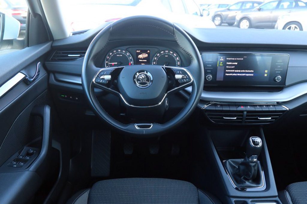 2022 Škoda Octavia — fotografija 10