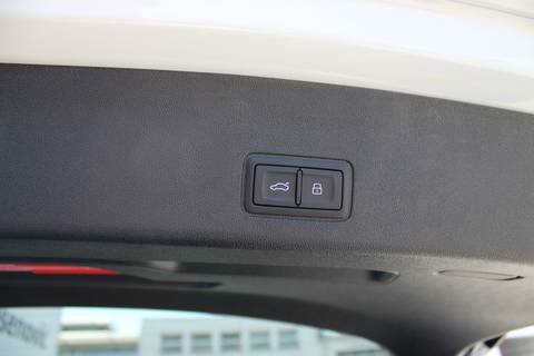 2026 Audi Q3 Sportback S line — sličica 17