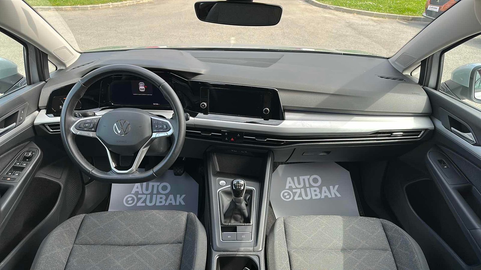 2024 Volkswagen Golf — fotografija 11