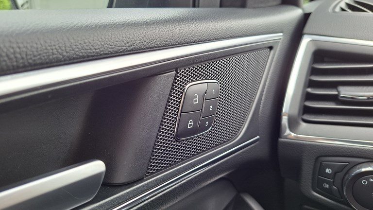 2020 Ford S-max — fotografija 20