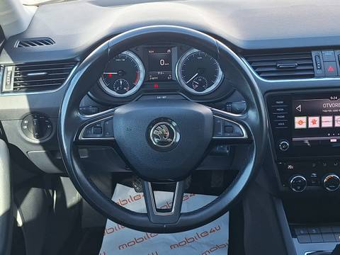 2019 Škoda Octavia Combi — sličica 9