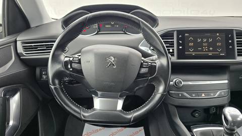2018 Peugeot 308 — sličica 11