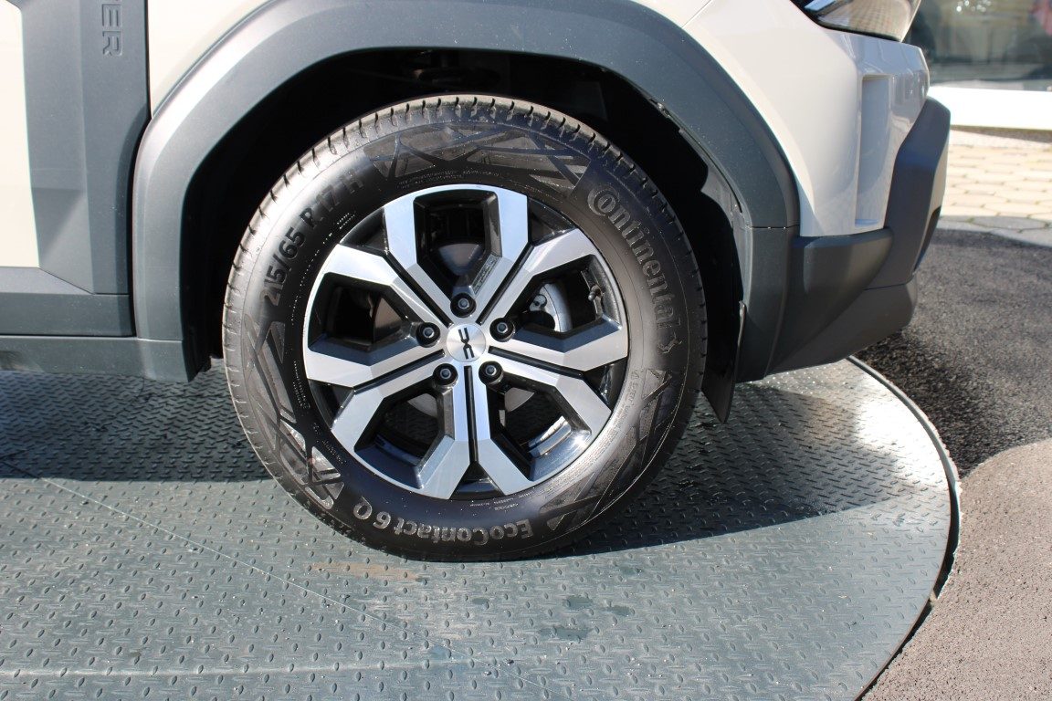 2025 Dacia Duster — fotografija 5