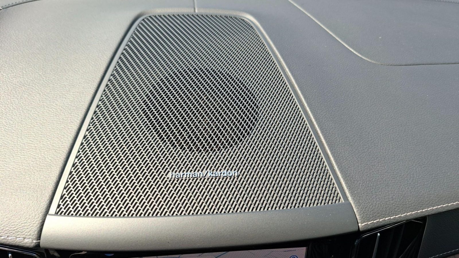 2023 Volvo XC60 — fotografija 16