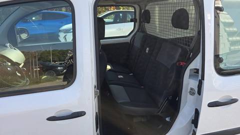 2021 Renault Kangoo Express — sličica 9