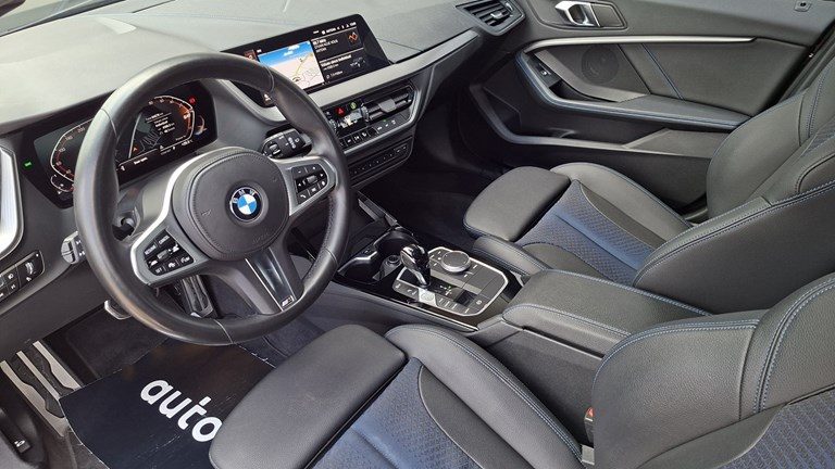 2023 BMW Serija 1 — fotografija 7