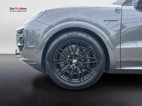 2024 Porsche Cayenne — sličica 21
