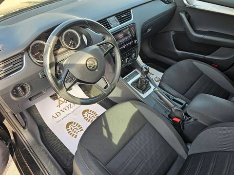 2020 Škoda Octavia — sličica 20