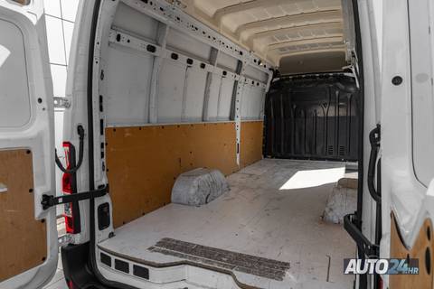 2019 Opel Movano — sličica 8