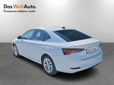 2021 Škoda Octavia — sličica 3