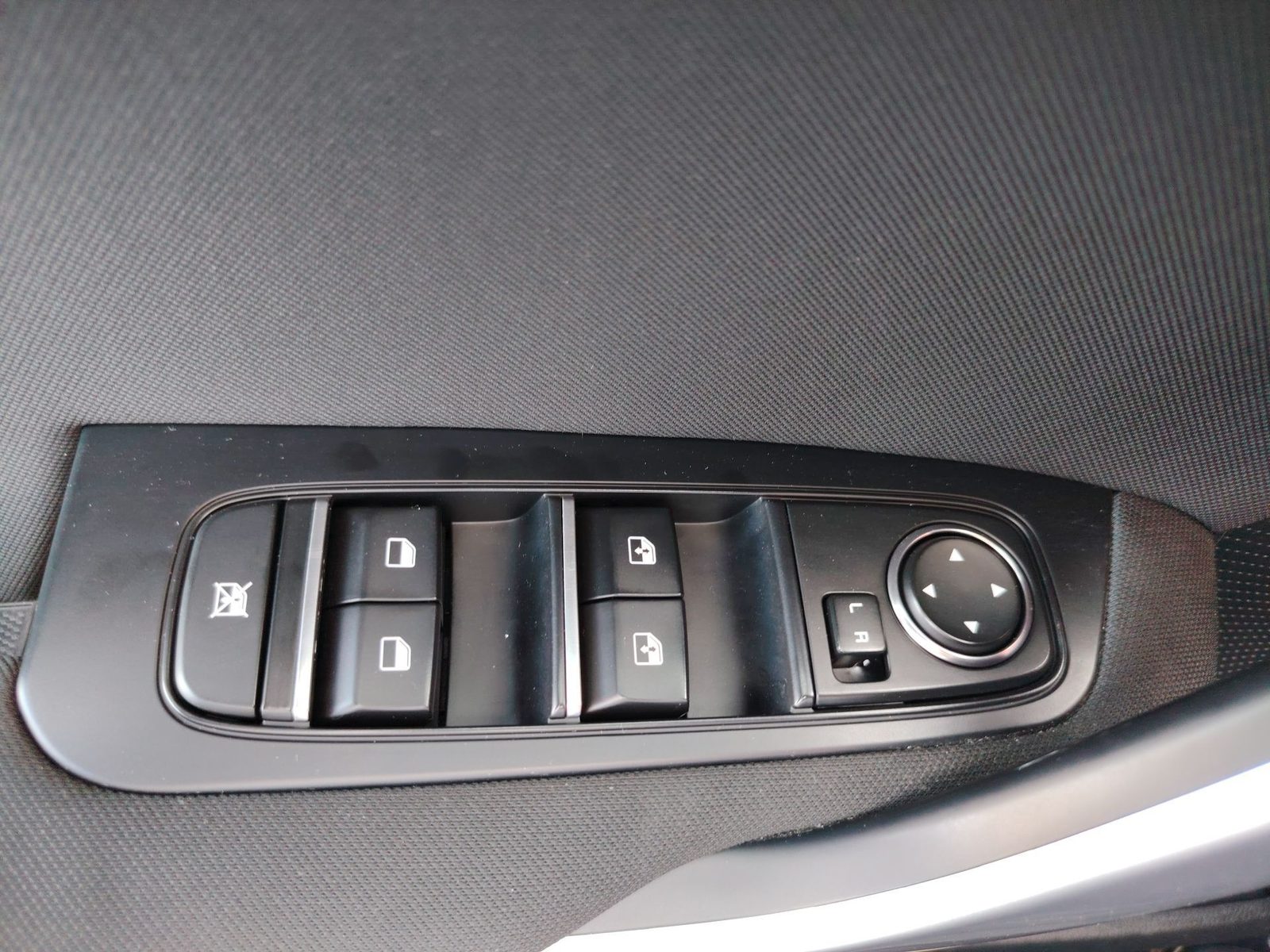 2023 Kia Ceed — fotografija 23