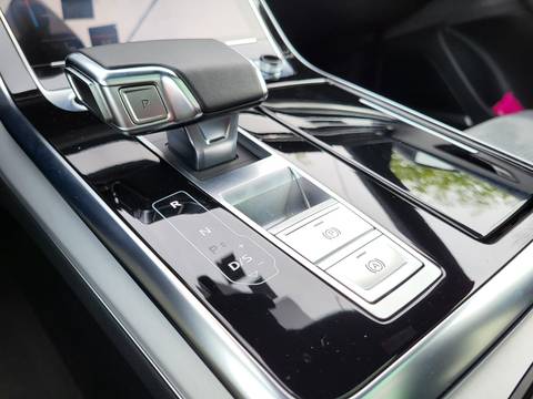 2023 Audi Q8 S line — sličica 15