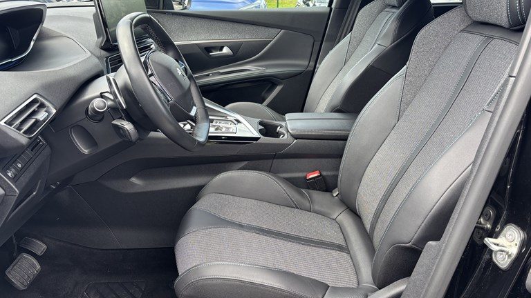2023 Peugeot 5008 — fotografija 6