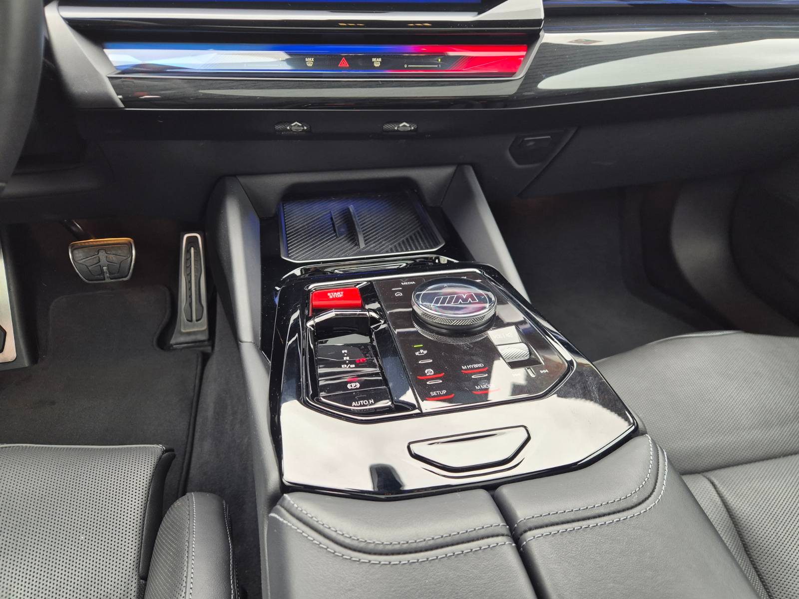 2025 BMW M5 — fotografija 20