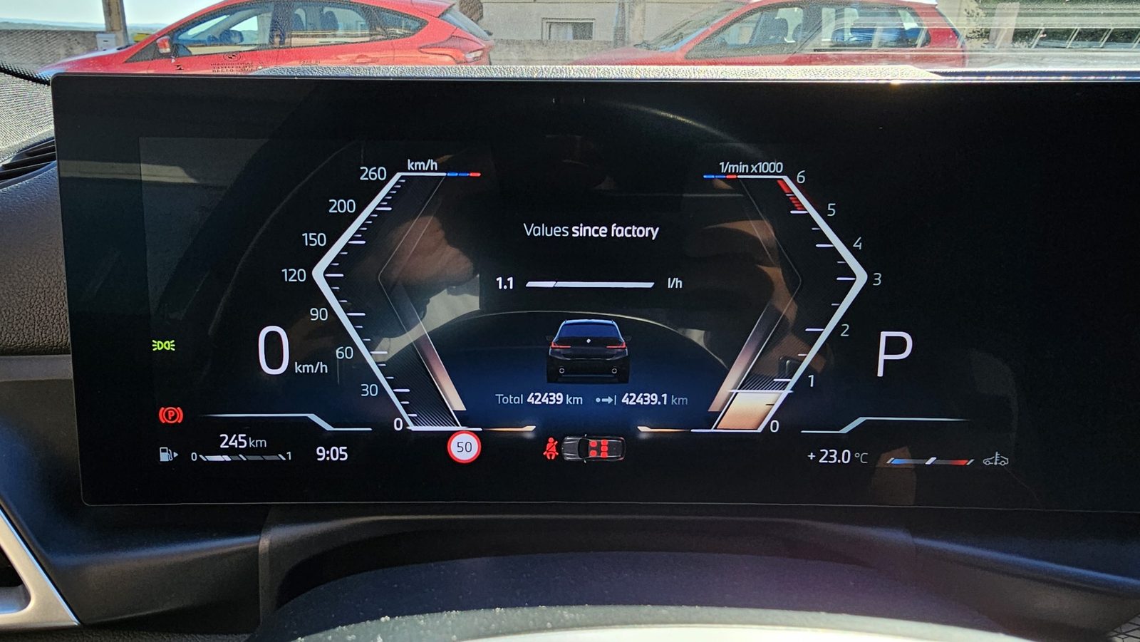 2024 BMW Serija 3 M Sport — fotografija 11