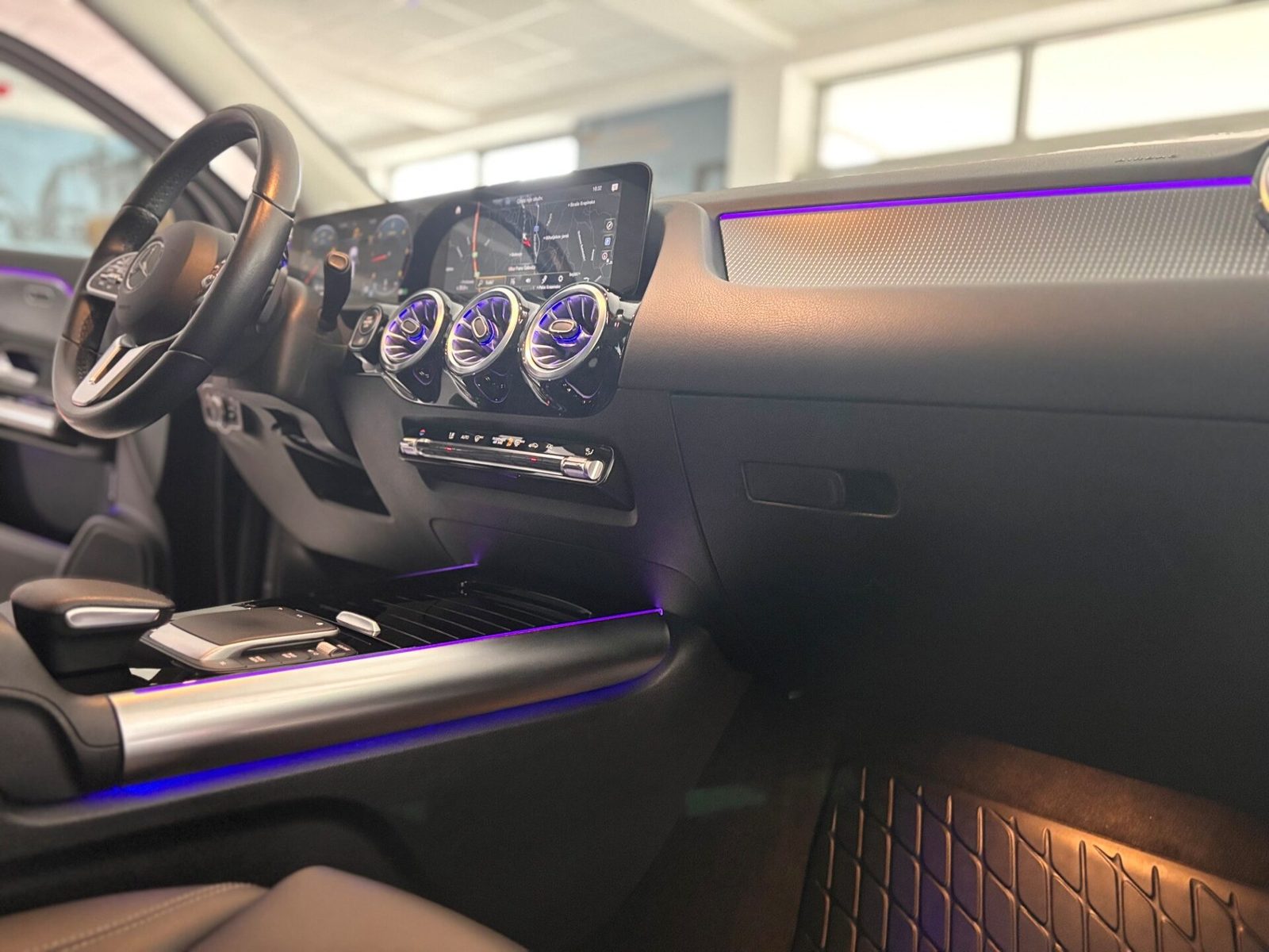 2021 Mercedes-Benz GLA — fotografija 18