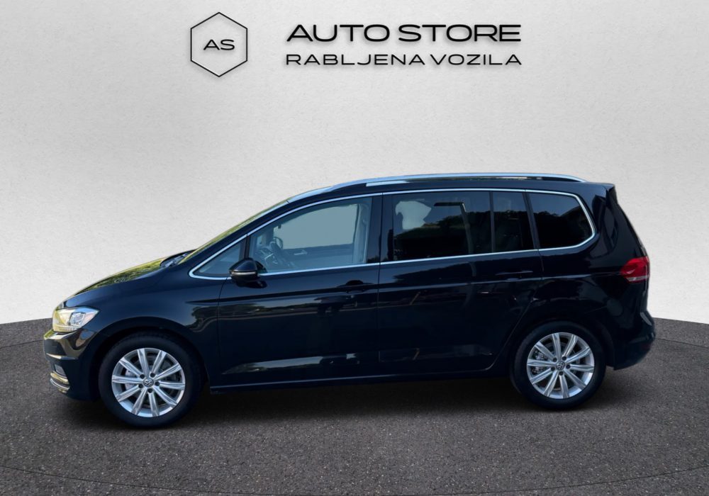 2018 Volkswagen Touran Highline — fotografija 4