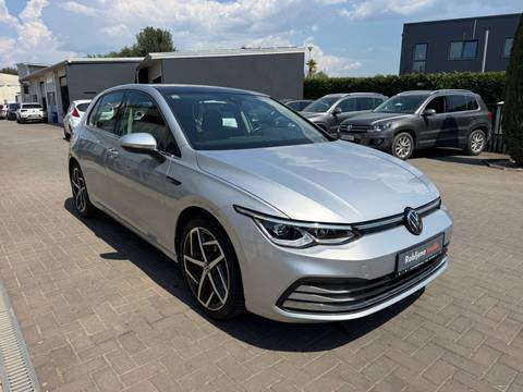 2022 Volkswagen Golf — sličica 20