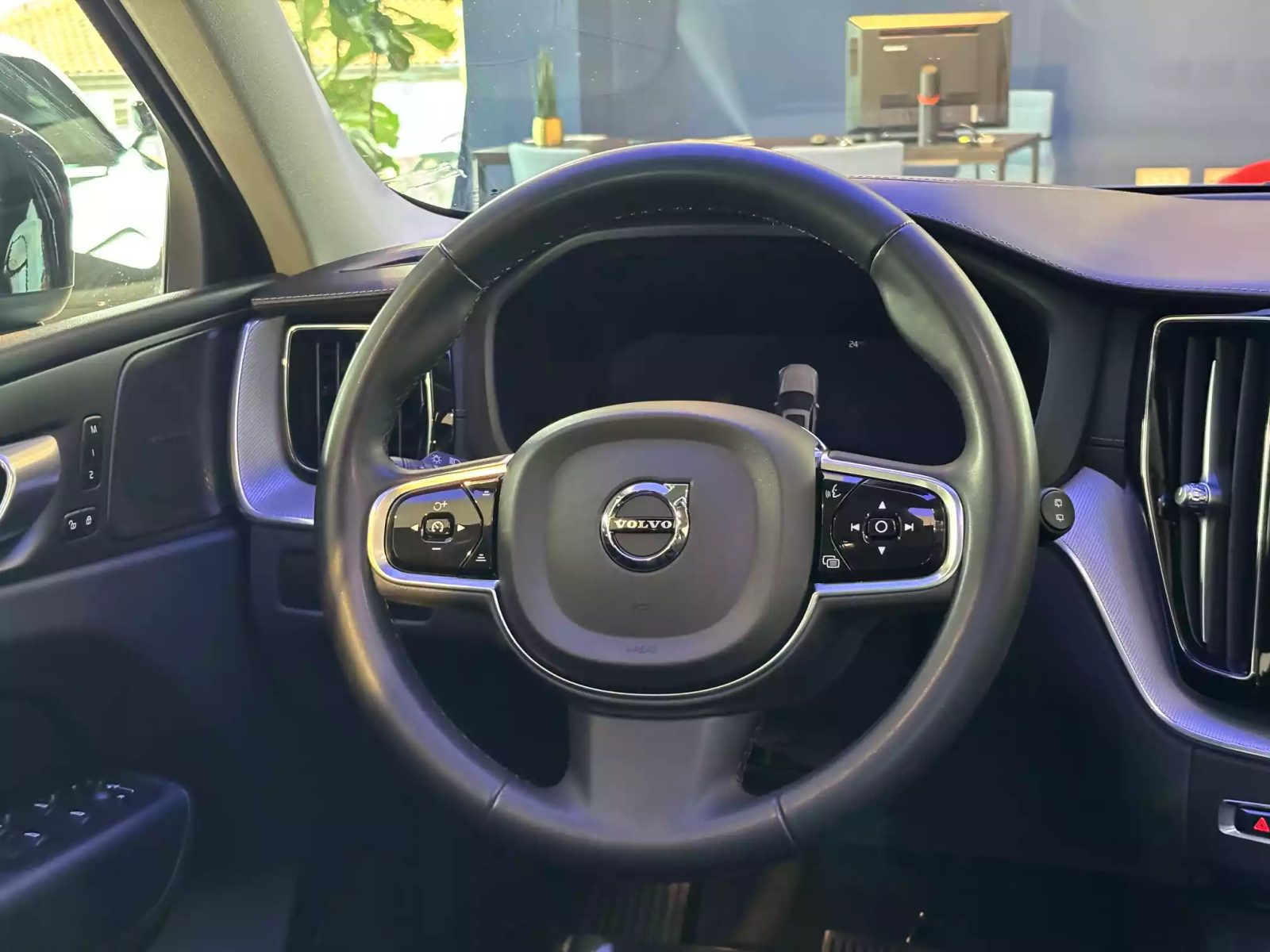 2023 Volvo XC60 — fotografija 23