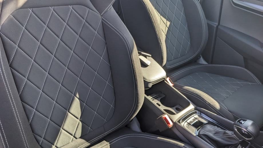 2022 Škoda Karoq — fotografija 24