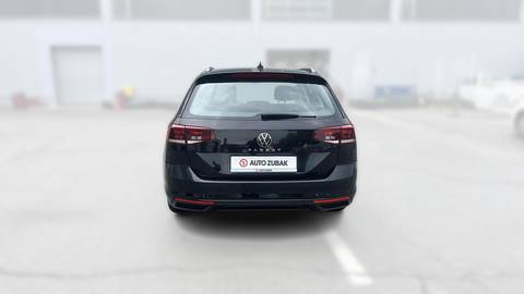 2022 Volkswagen Passat — sličica 6