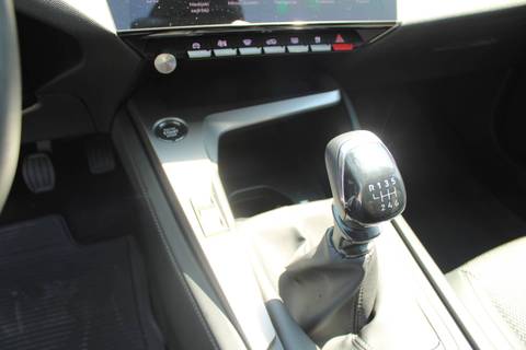 2023 Peugeot 308 — sličica 18