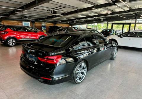 2017 BMW Serija 7 — sličica 6