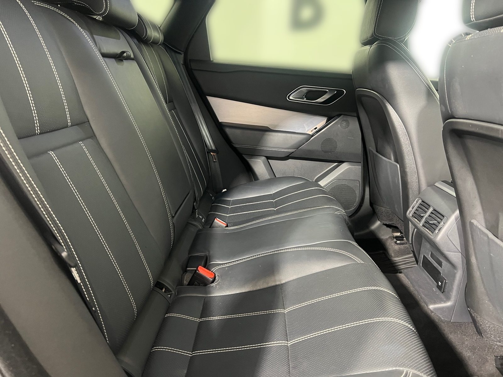 2021 Land Rover Range Rover Velar — fotografija 20