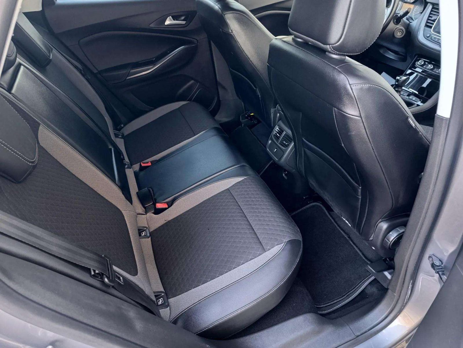 2019 Opel Grandland — fotografija 19
