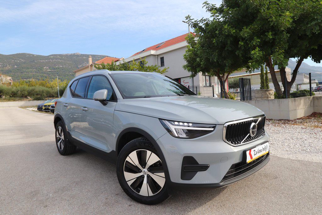 2026 Volvo XC40 — fotografija 13