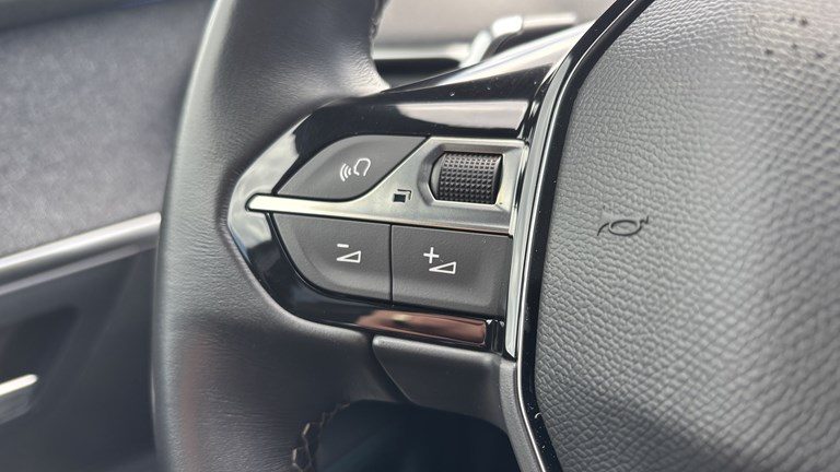 2023 Peugeot 5008 — fotografija 15