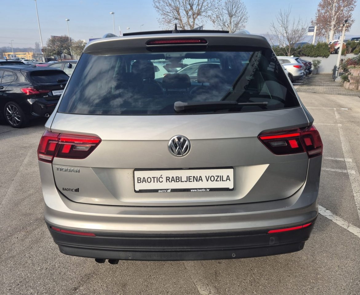 2018 Volkswagen Tiguan — fotografija 6