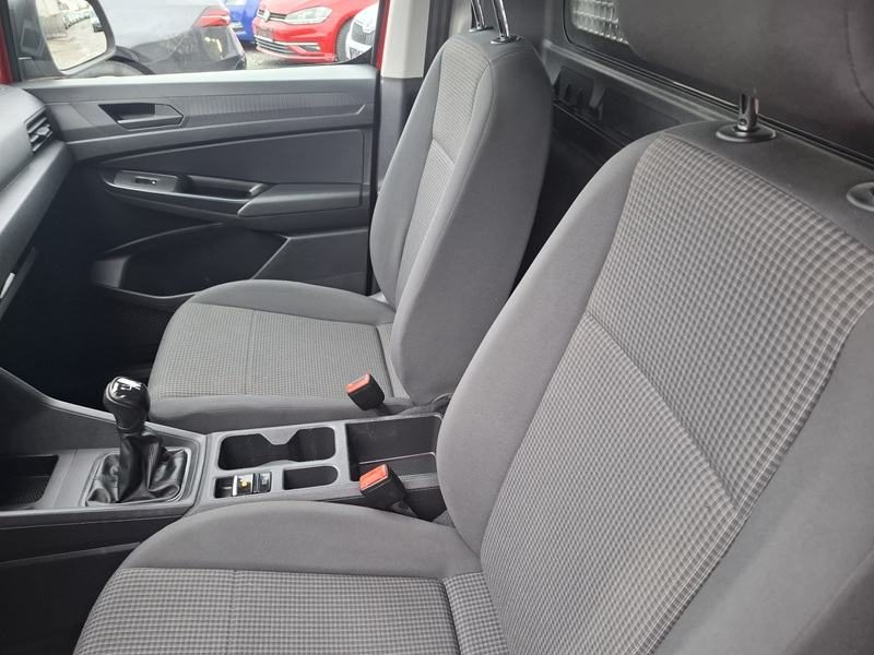 2021 Volkswagen Caddy — fotografija 11