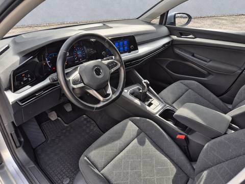 2021 Volkswagen Golf VIII — sličica 15