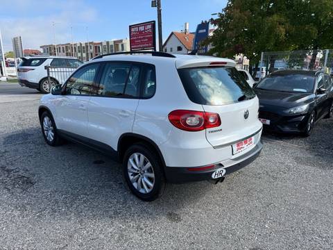 2011 Volkswagen Tiguan — sličica 2