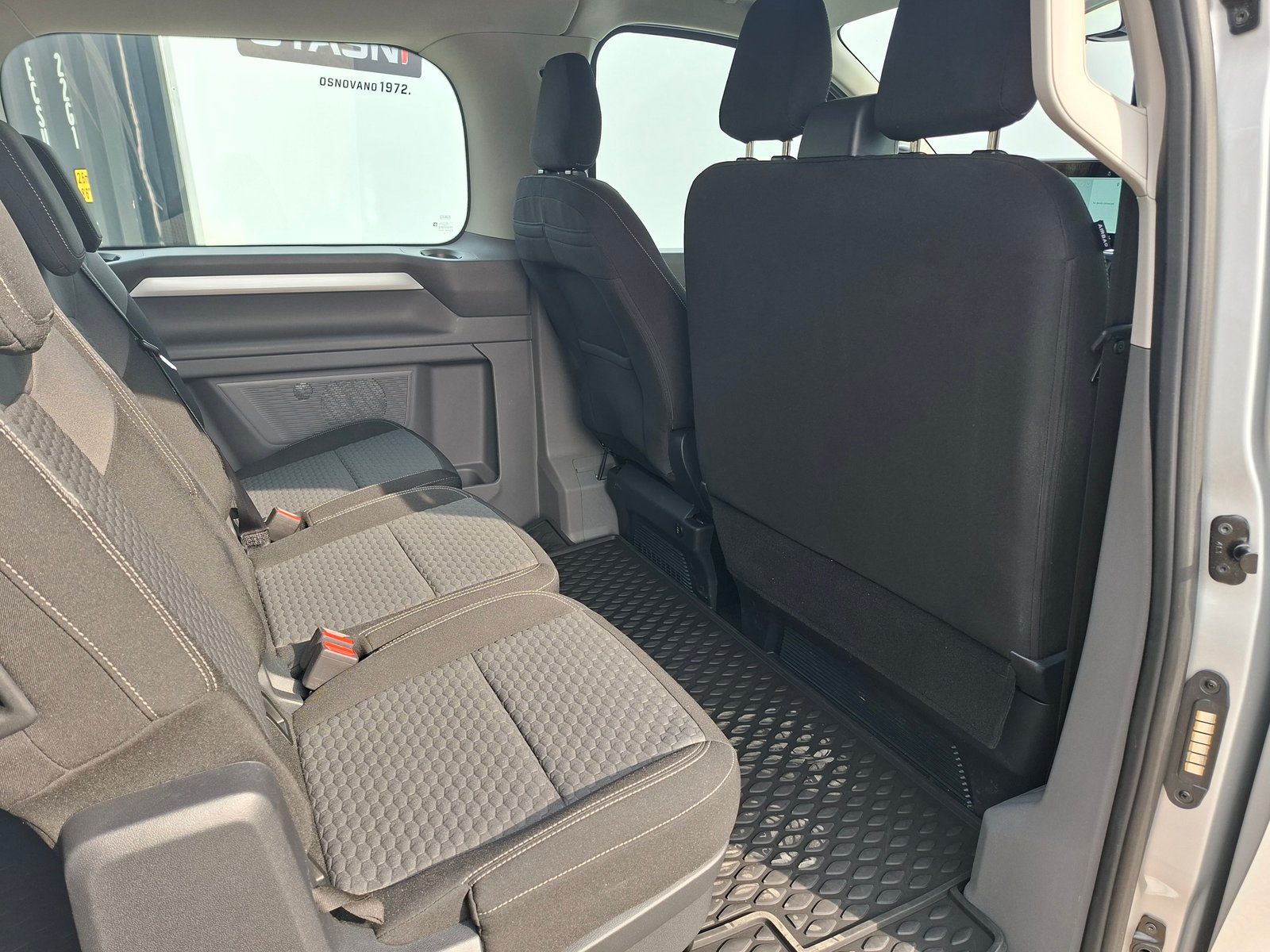 2025 Volkswagen Caravelle — fotografija 13