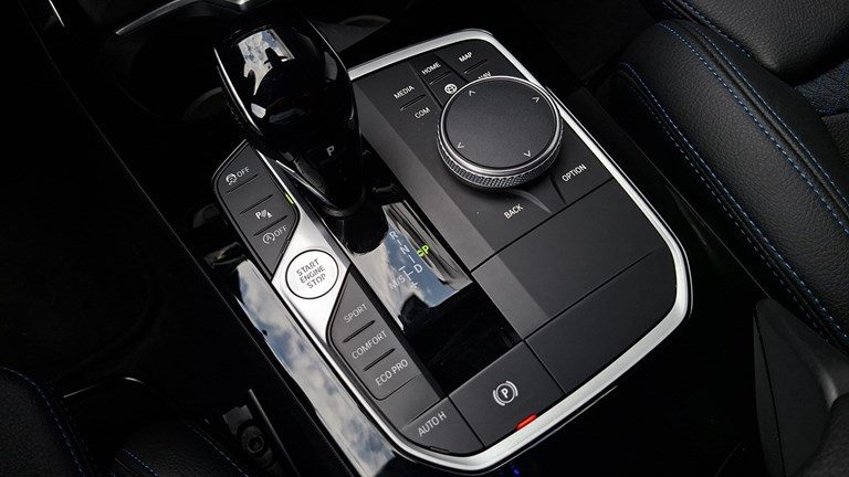 2023 BMW Serija 1 — fotografija 17