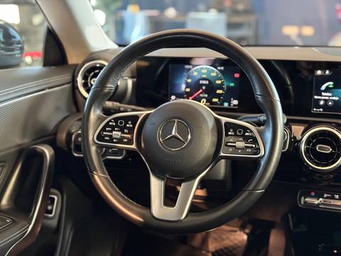 2021 Mercedes-Benz CLA — sličica 21