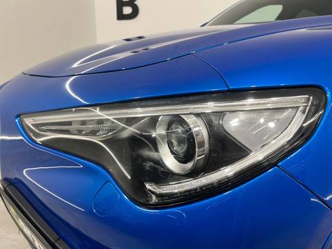 2021 Alfa Romeo Stelvio — sličica 10