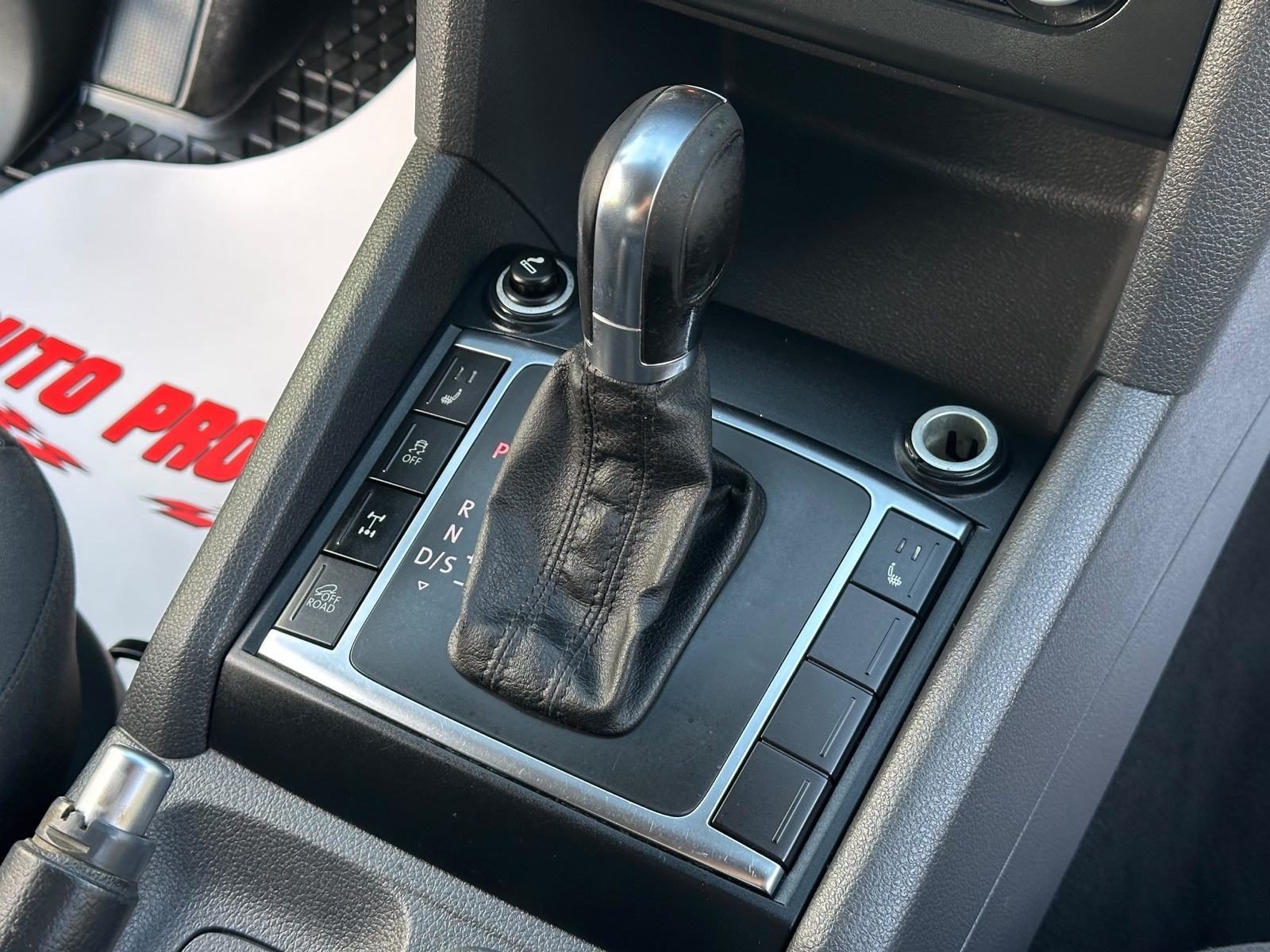 2013 Volkswagen Amarok — fotografija 24