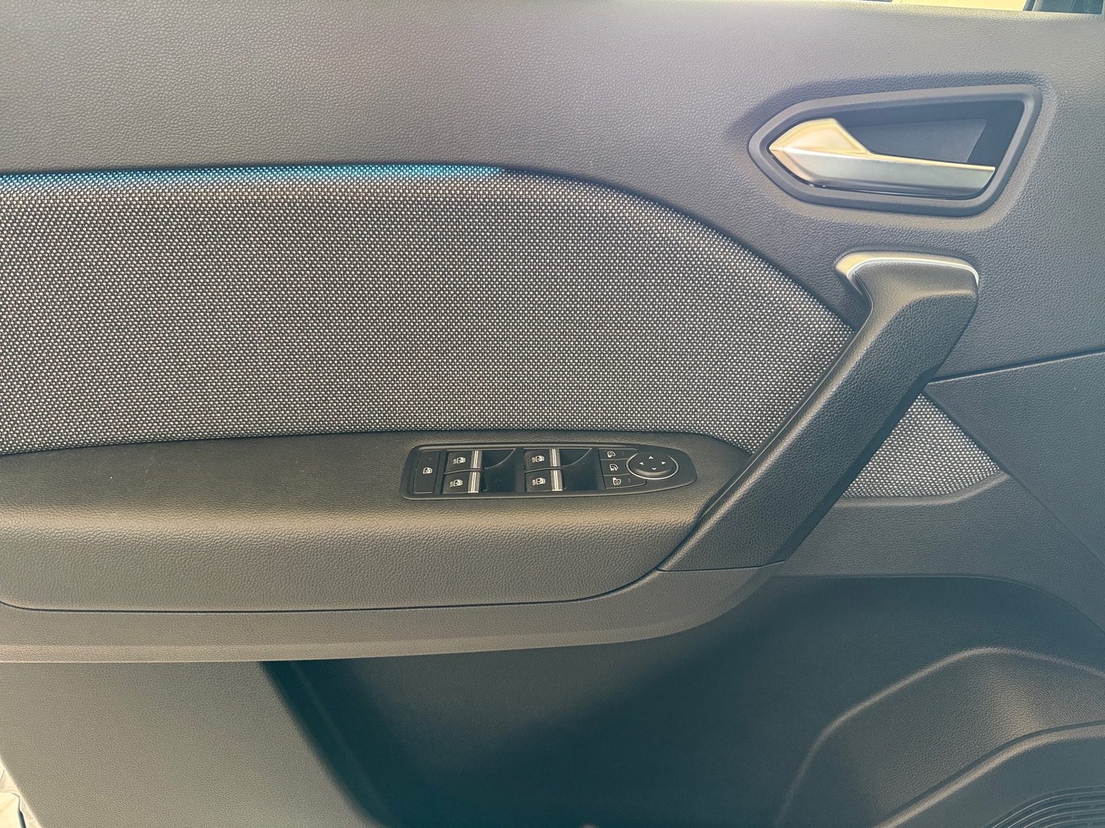 2025 Renault Captur — fotografija 14