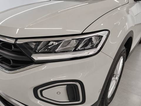 2023 Volkswagen T-Roc — sličica 10